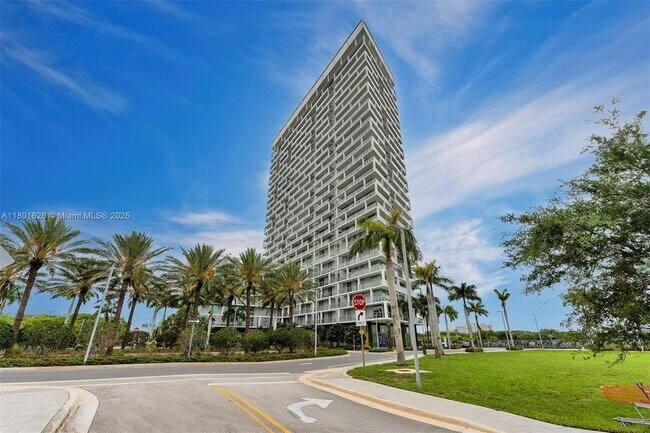 Building Photo - 2000 Metropica Wy