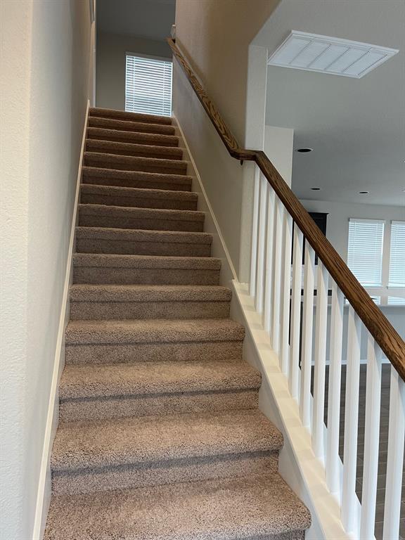 Building Photo - 100 Crescent St