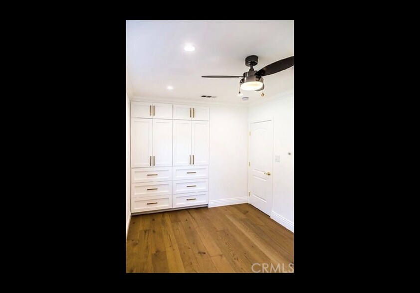 Building Photo - 1454 N Clybourn Ave
