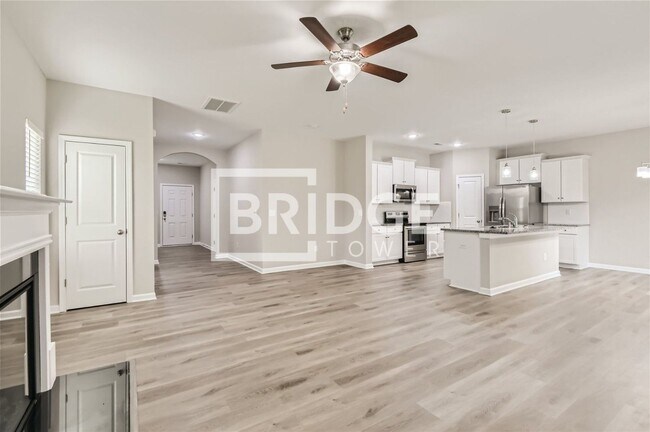 Building Photo - 7331 Neal Rd