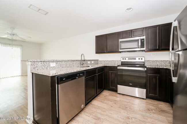 Building Photo - 512 Eiseman Wy