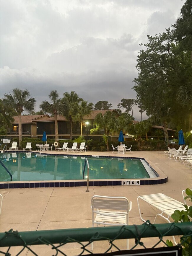 Primary Photo - Top-Floor 2 Bed / 2 Bath Condo in Sought-A...