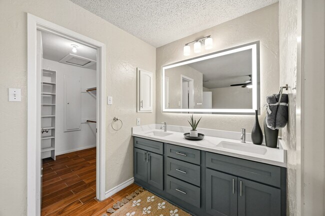 Building Photo - 17511 Favor Bend Ct