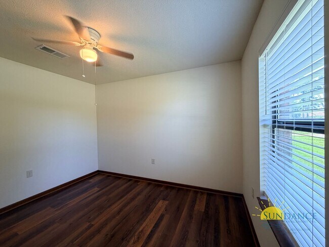Building Photo - Beautifully Updated 3BR Home in Mary Esther!