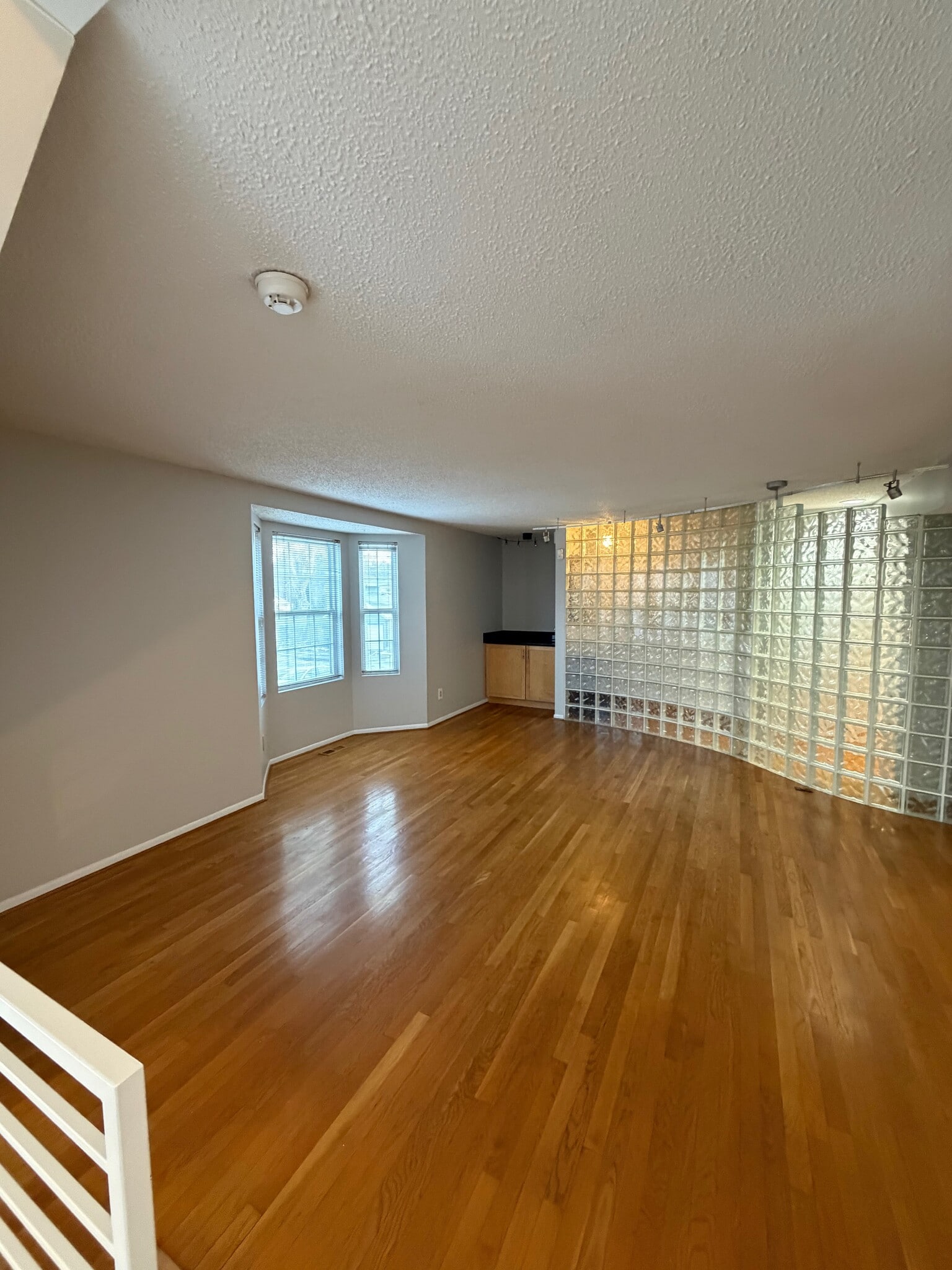 Building Photo - 1091 Harrison Ave