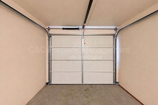 Building Photo - 22034 Arbor Ave