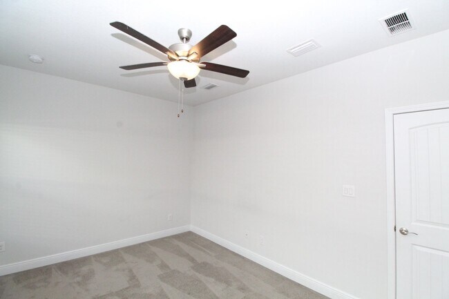 Building Photo - 4BR/2.5BA Home Near NAS Pensacola with First-Floor Primary, Stainless Kitchen & Covered Patio