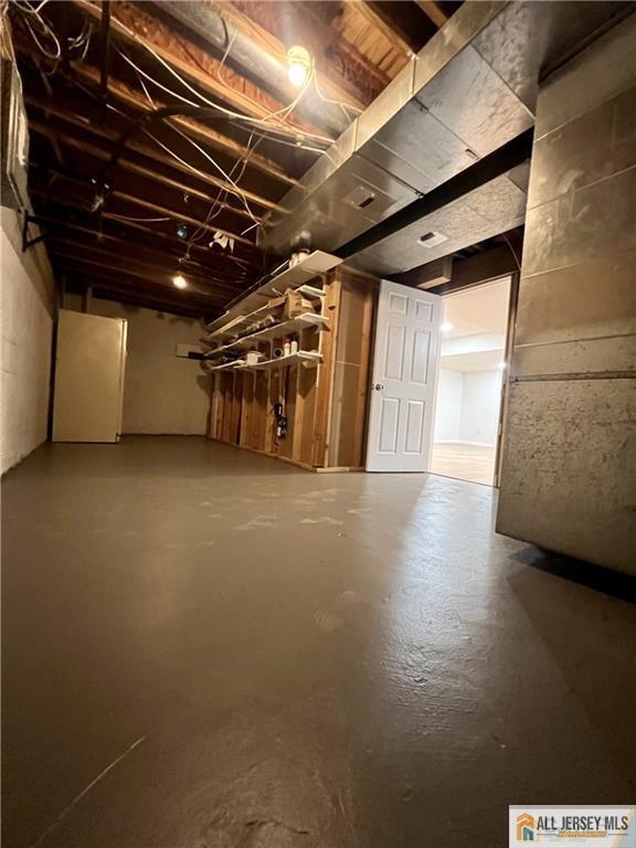 Building Photo - 392 Lackland Ave