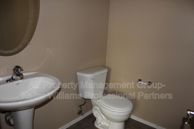 Building Photo - 17532 W Mandalay Ln
