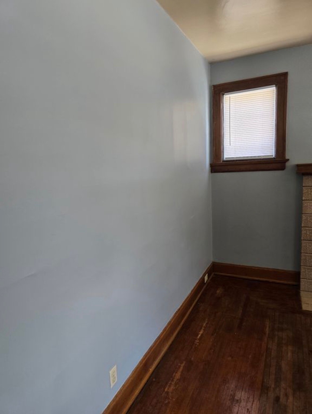 Building Photo - 4370 St Lawrence Ave