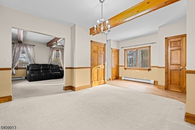 Building Photo - 147 Millbrook Ave