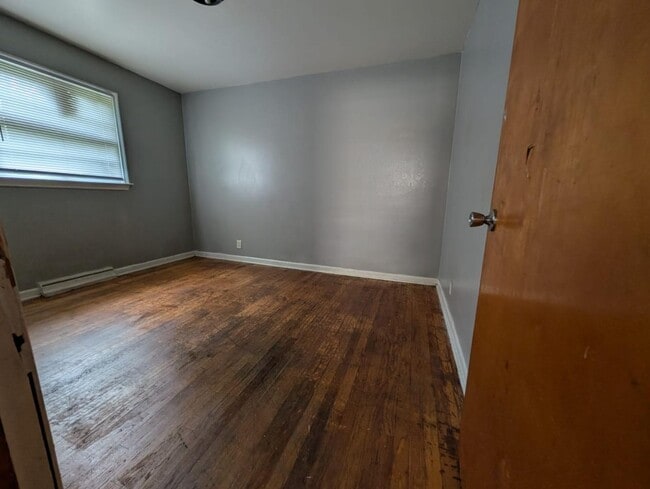 Building Photo - 8001 W Villard Ave