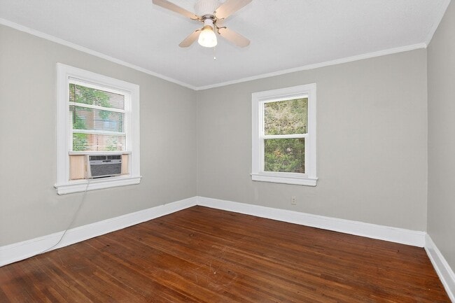 Building Photo - Adorable One Bedroom Apartment in Elizabeth!