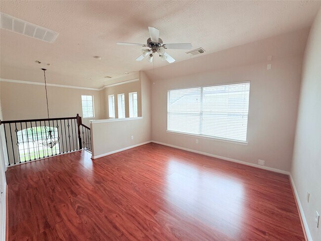 Building Photo - 13907 Normandy Ct