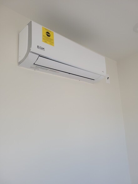 Building Photo - 11649 Sunglow St