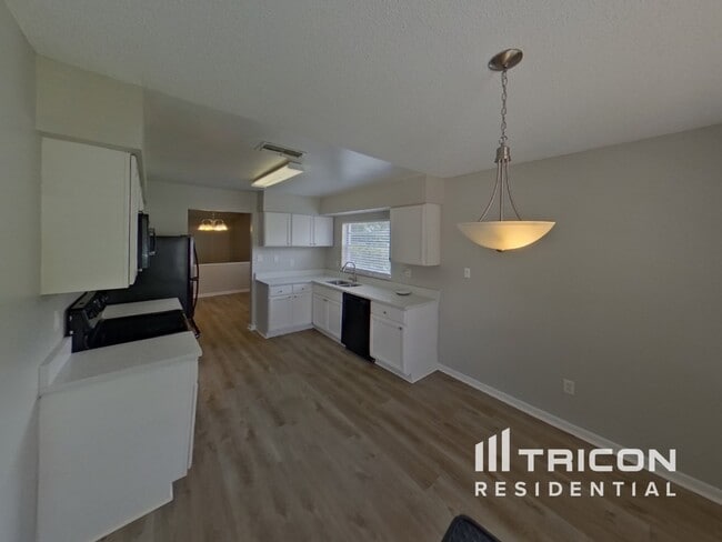 Building Photo - 1507 Crossridge Dr