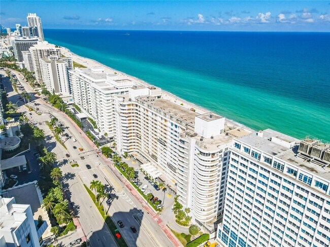 Building Photo - 5555 Collins Ave