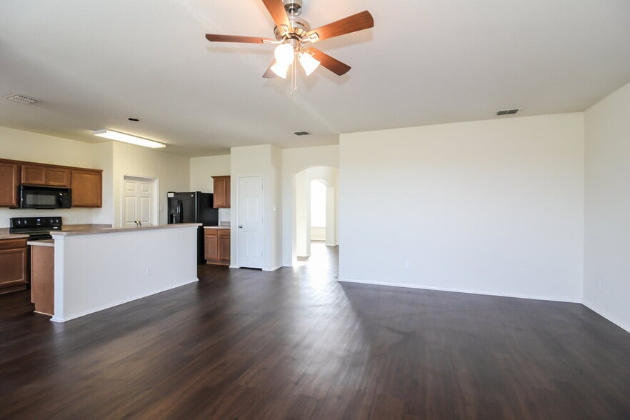 Building Photo - 2280 Timber Creek Dr