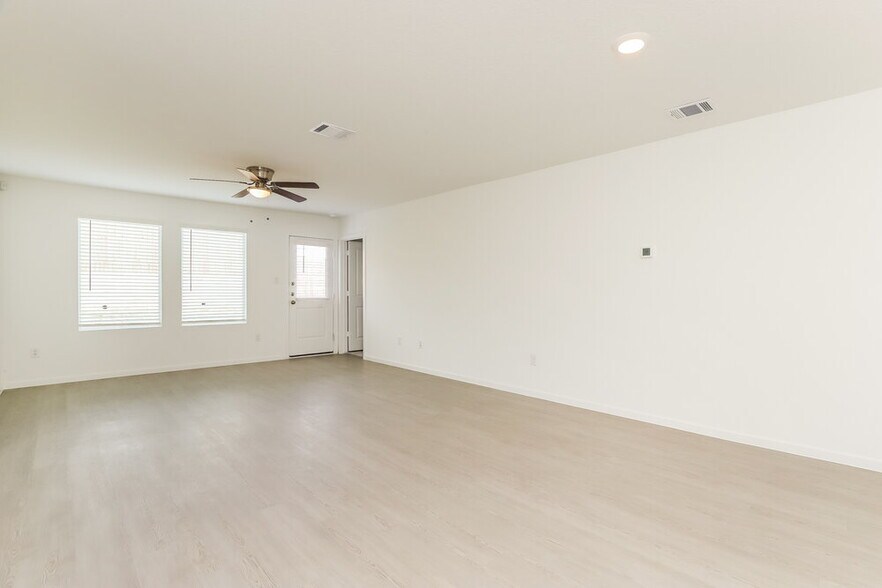 Building Photo - 437 Payton Pl