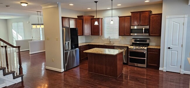 Building Photo - 911 Caralea Dr