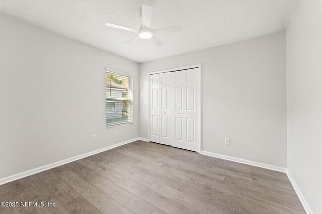 Building Photo - 16456 Tisons Blf Rd