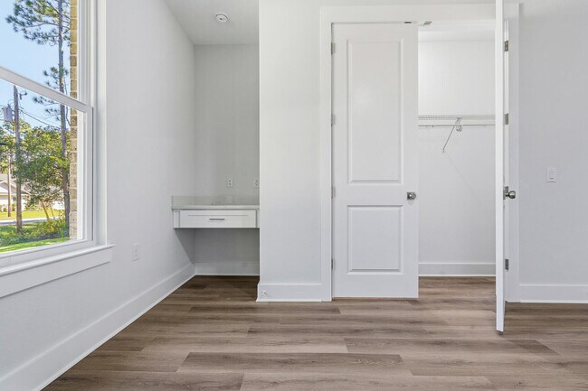 Building Photo - 7179 Freedom Ct