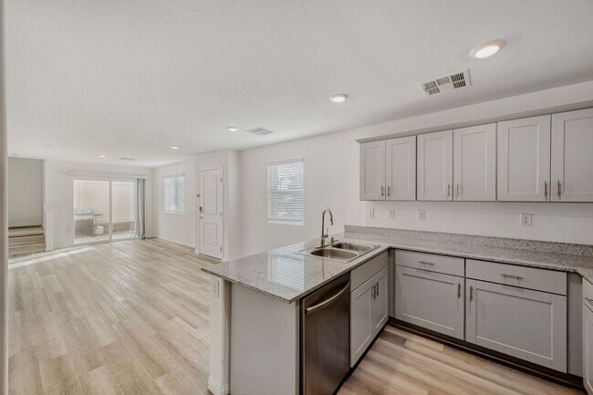 Building Photo - Stylish 3-Bed Modern Home Near St. Rose Pkwy + WiFi Included