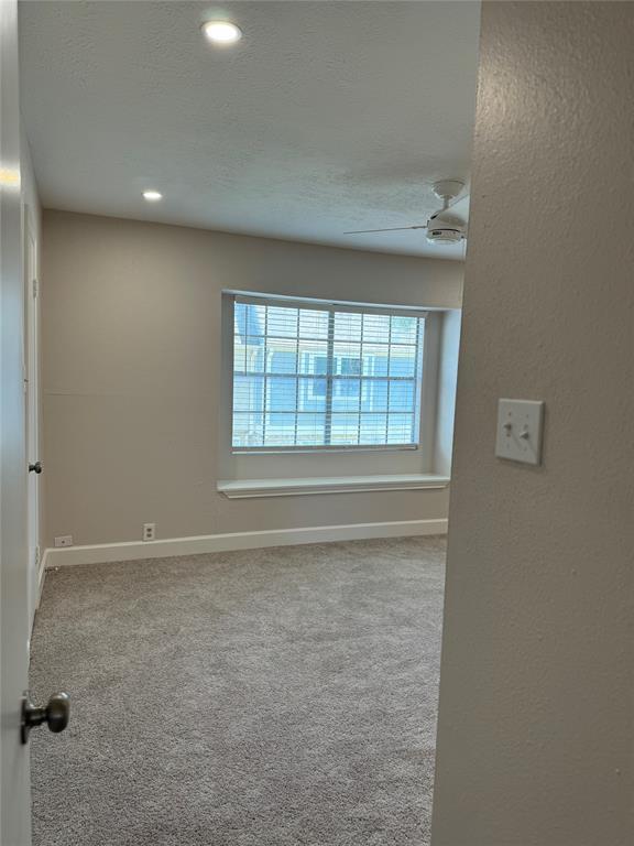 Building Photo - 8102 Amelia Rd
