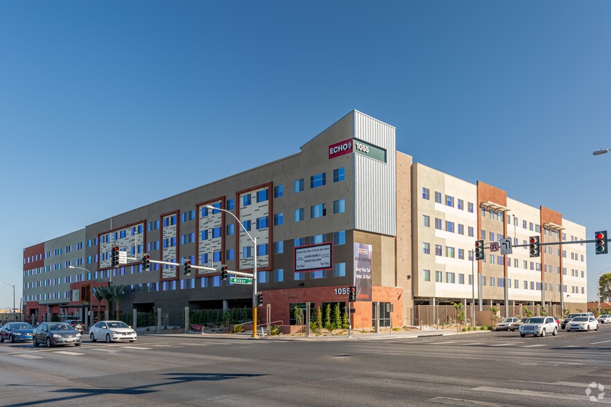 Building Photo - Echo 1055