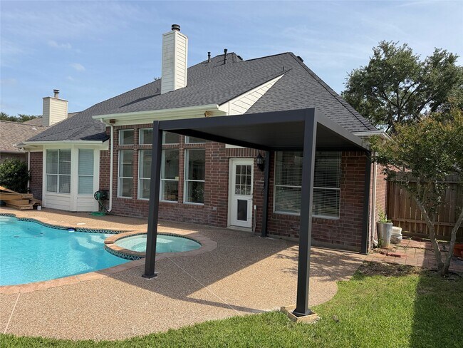 Building Photo - 23218 Colony Green Dr