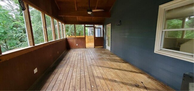 Building Photo - 4473 Marjorie Rd SW