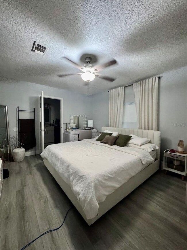 Building Photo - 6Bed 3 bath ...  MOTHER/DAUGHTER BEAUTIFUL HOUSE IN DOWNTOWN KISSIMMEE!!!