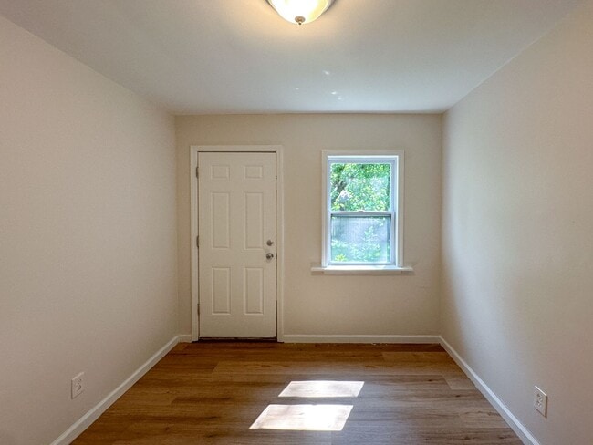 Building Photo - Beautiful 3 bed / 1 bath in Northwest Detr...