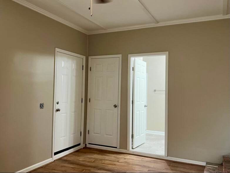 Building Photo - 1705 Floyd Rd