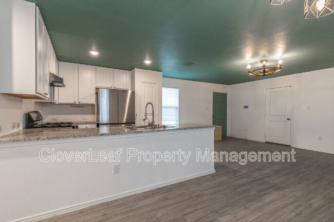 Building Photo - 8140 Nube Medina