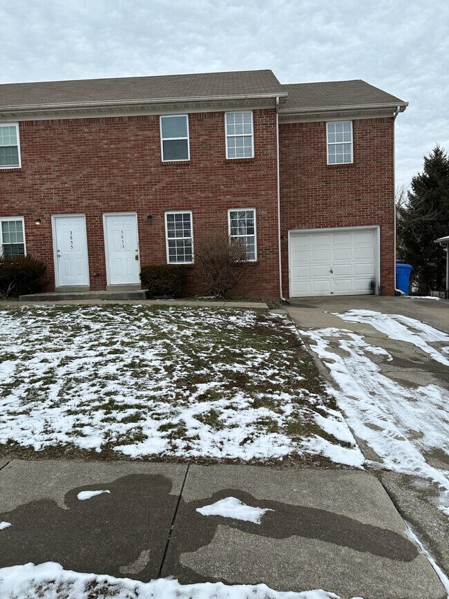 Building Photo - 3853 Sugar Creek Dr