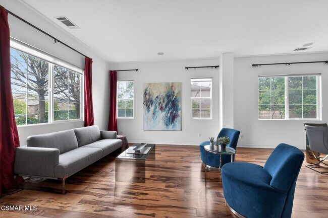 Building Photo - 9651 Sagebrush Ave