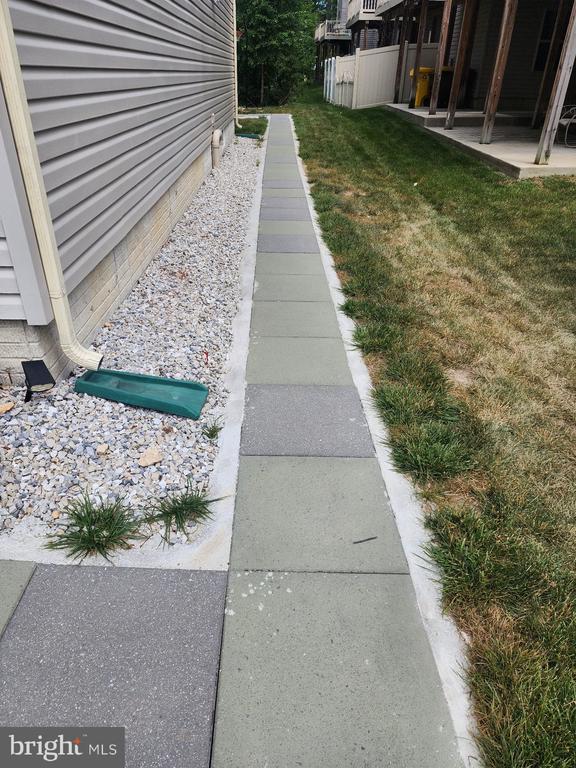 Building Photo - 7571 Holly Ridge Dr