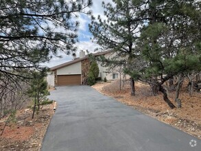 Building Photo - 3 Bedroom Home in Pine Cliff w/ Amazing Vi...