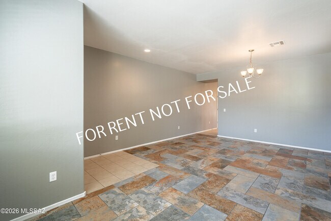Building Photo - 7307 E Heartwood Dr