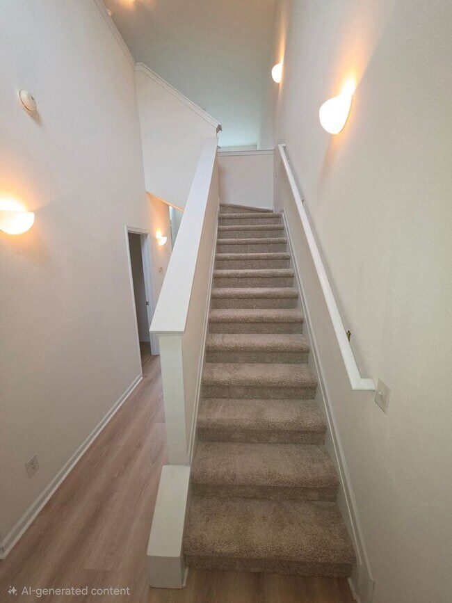 Building Photo - Townhome In Park West