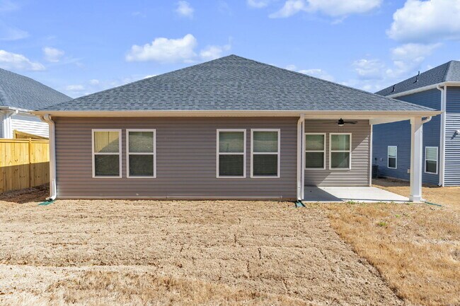 Building Photo - Like New 3BR/2BA Home is Woodruff, SC  **$1875/mo rent