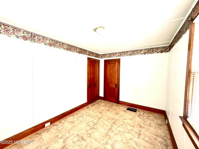 Building Photo - 155 Wells Mills Rd