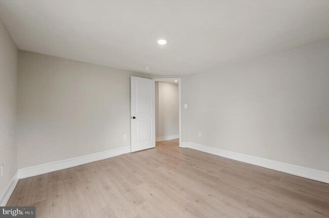 Building Photo - 553 Highland Ave