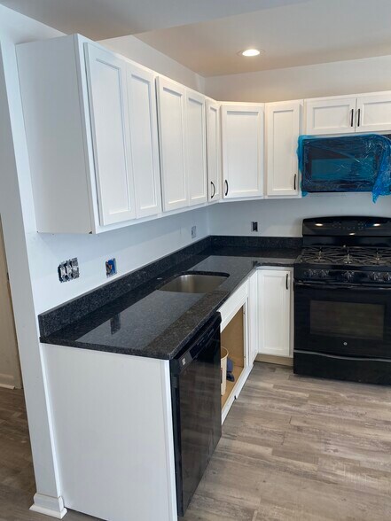 Building Photo - 10112 Verree Rd