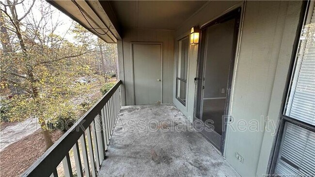 Building Photo - 1800 Tryon Dr