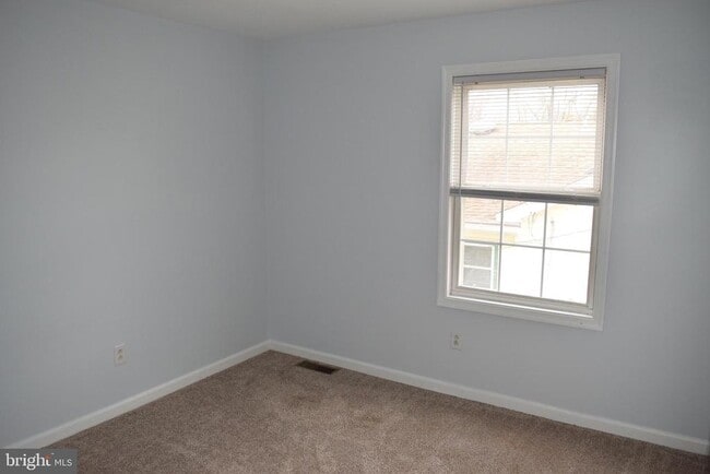 Building Photo - 3011 Roberts Rd