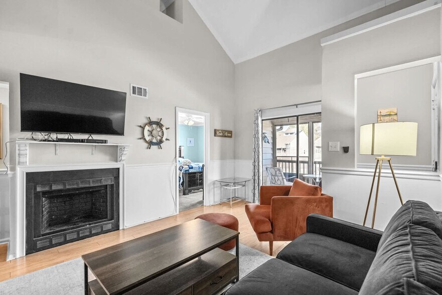 Building Photo - 2535 Great Scott Dr