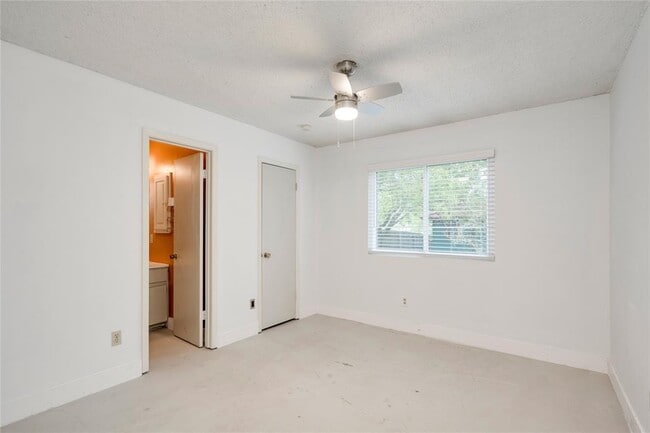 Building Photo - 8408 Romney Rd