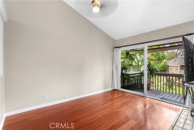 Building Photo - 240 Pineview